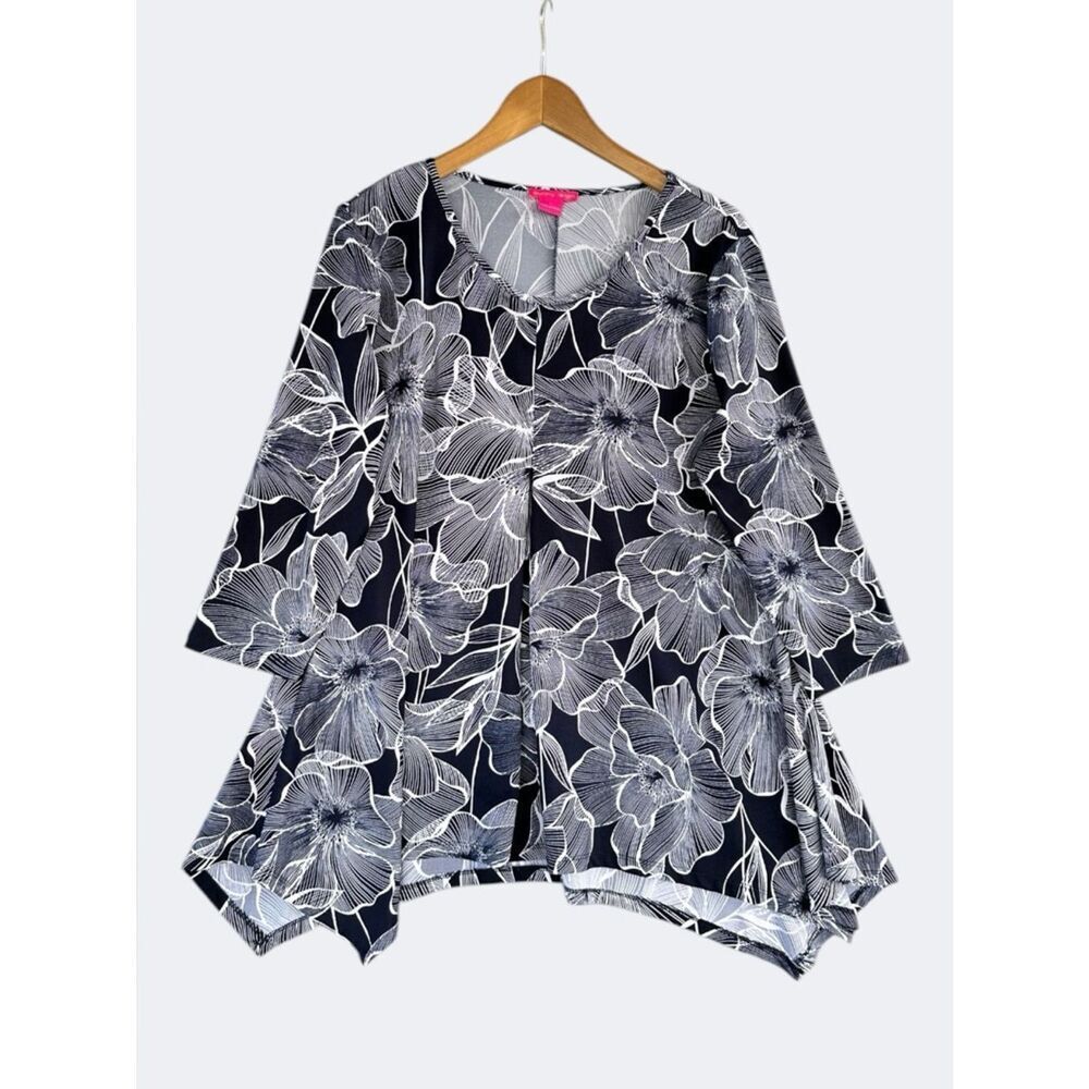 🎉5 for $45🎉 Sunny leigh top blouse shirt size L
